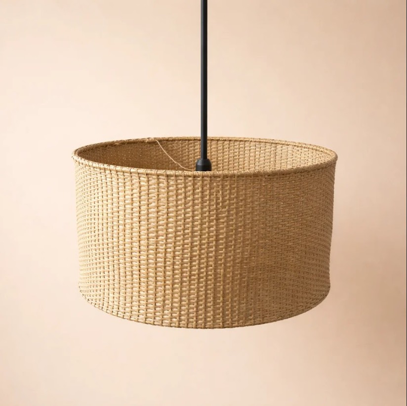 Suspension cylindrique en rotin tressé naturel